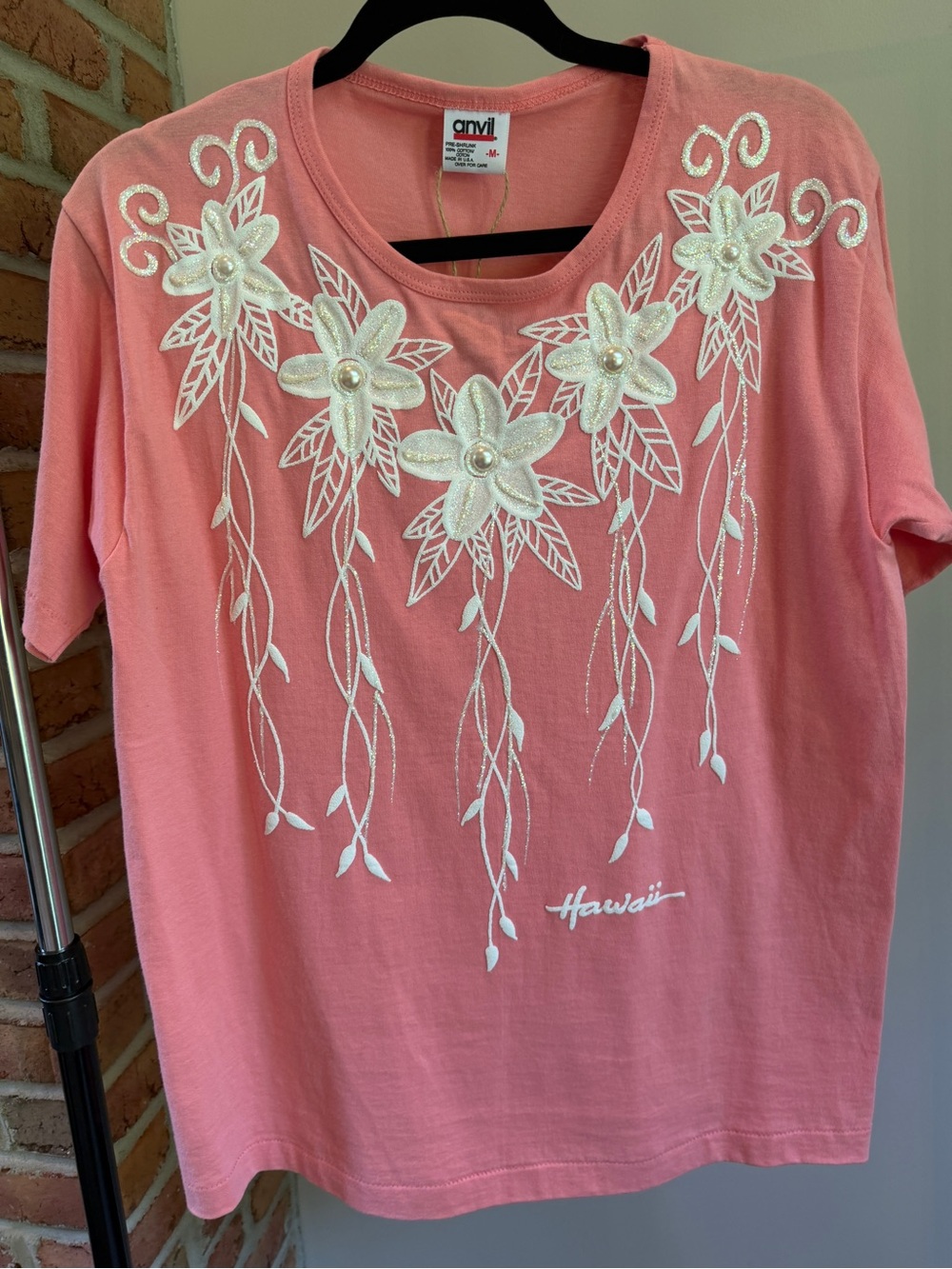 Vintage Puff Paint Anvil Coral Pink Floral Hawaii Tee Pearl Accents Grandmacore
